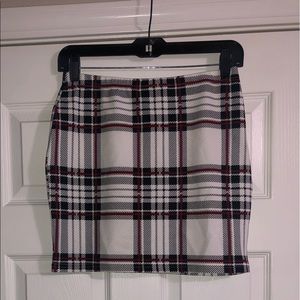 Tight Fitting Checkered Skirt